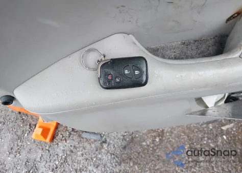 2011 Lexus Es 350 z USA, uszkodzony, nr VIN JTHBK1EG3B2417715